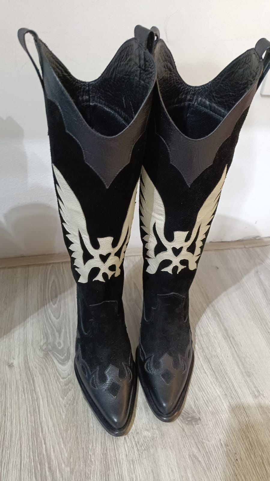 Carrero cuero por gamuza