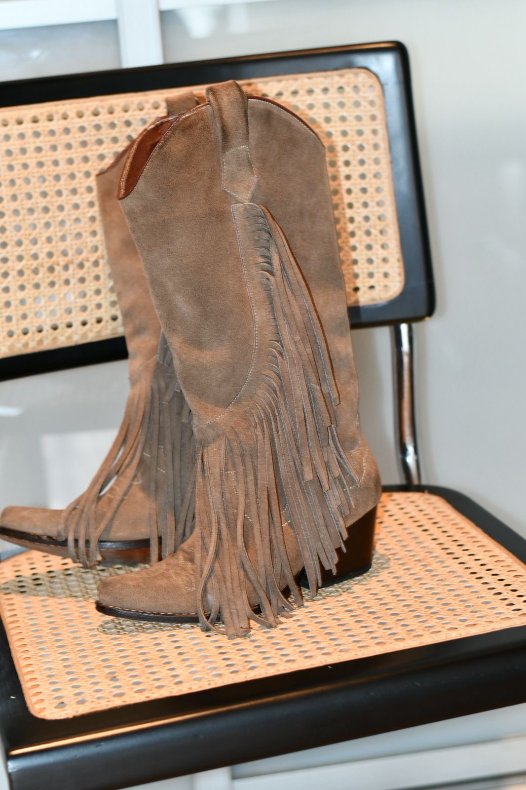 Bota Boho Flecos Carnaza